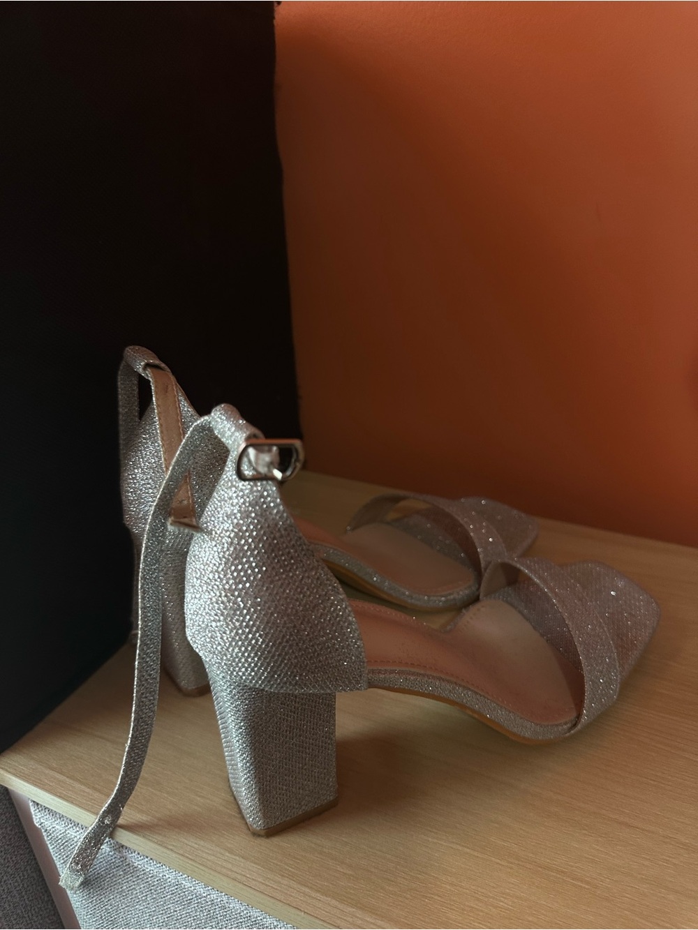 Women’s Glitter Block Heel Sandals — Silver